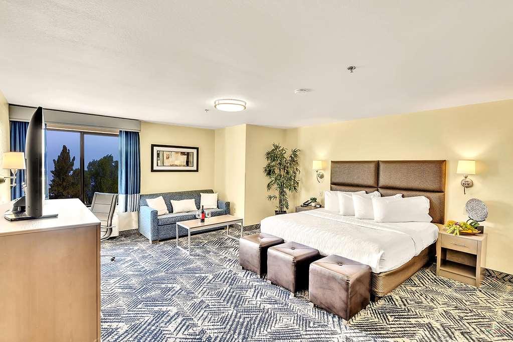 Best Western Plus Lewisville Flower Mound Room photo