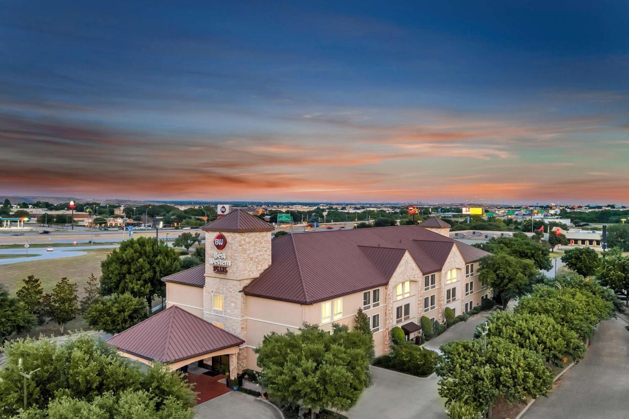 Best Western Plus Lewisville Flower Mound Exterior photo